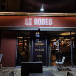 Image d'une enseigne rétroéclairée