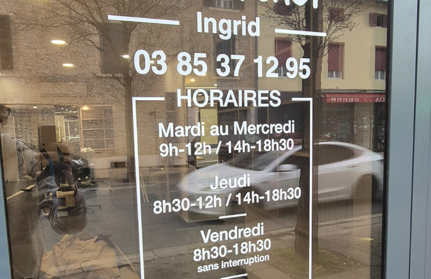 Image d'un lettrage adhésif